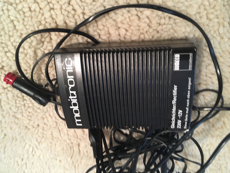 Хладилна чанта Waeco 12/220 V