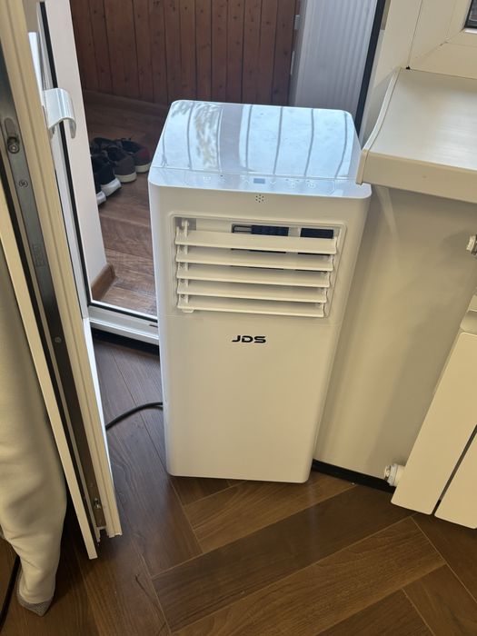 Продам кондиционер напольный