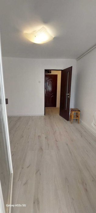 Garsoniera zona Tractorul