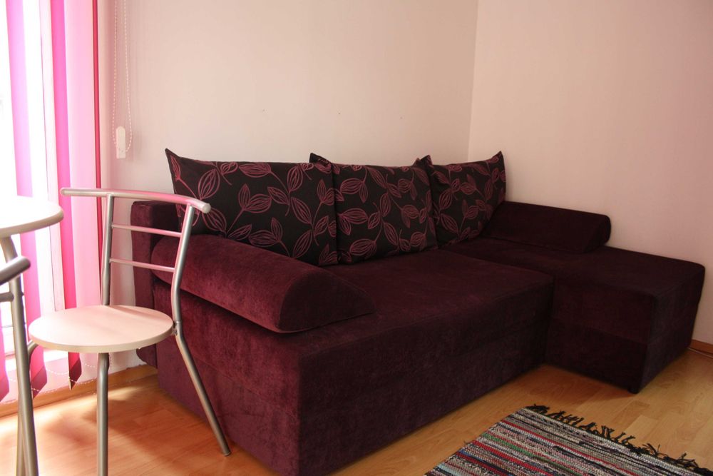 Închiriez garsonieră pe str T Mihaly  31-35 zona FSEGA