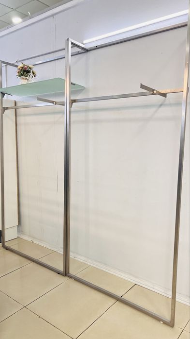 Продается торговый стеллаж