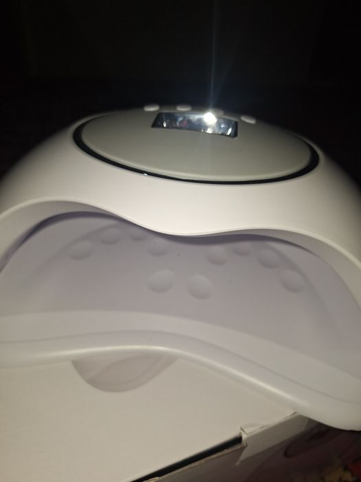 Manekur narsalari sotiladi