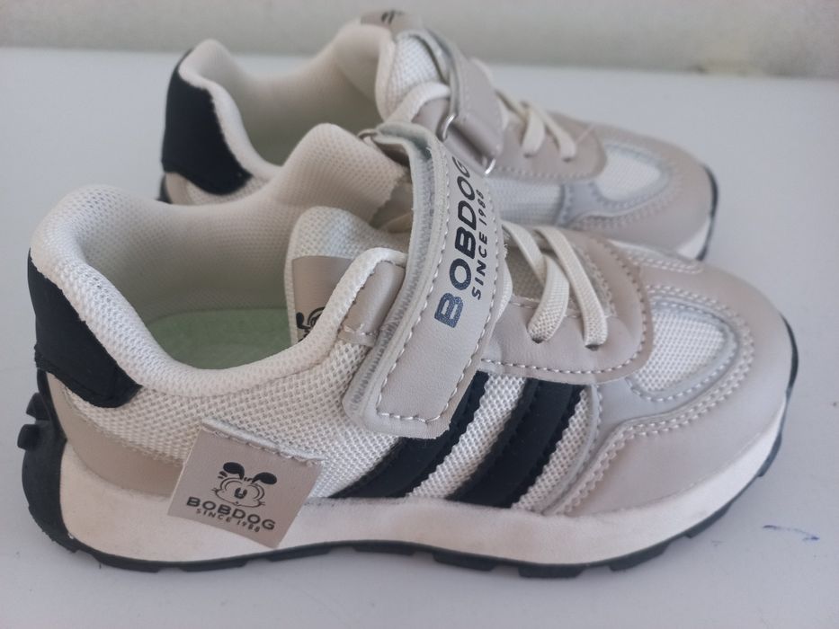 Продам кроссовки детские