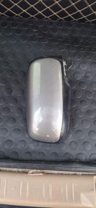 Правое зеркало Subaru Forester Sg(2004)