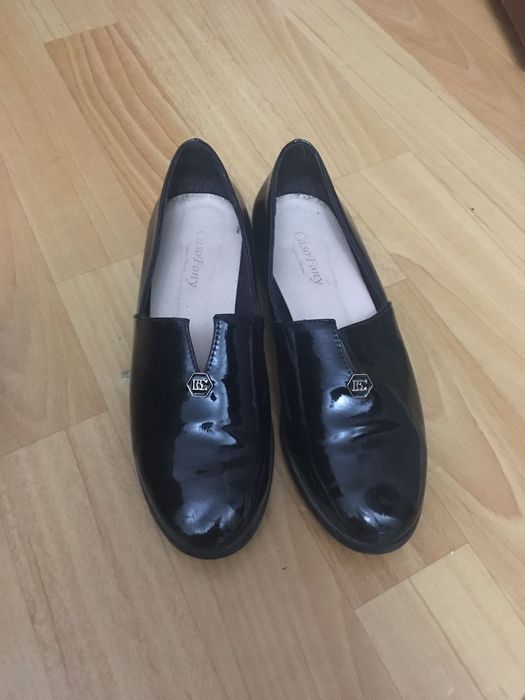 Продам женскую обувь