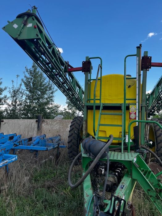 продам прицепной опрыскиватель SUMMERS
