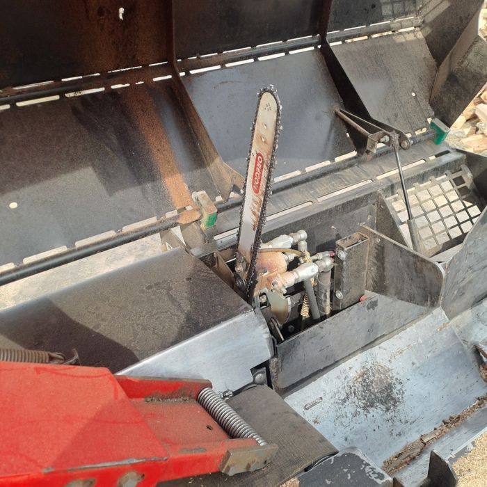 Машина за рязане и цепене на дърва