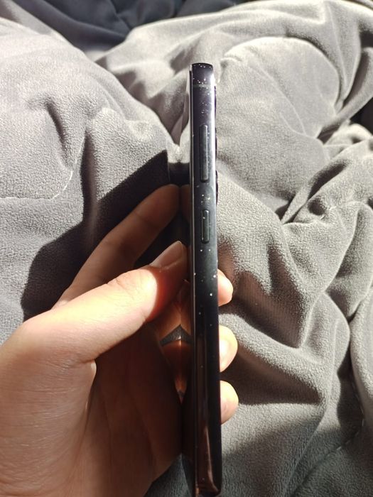 Samsung s23.     .