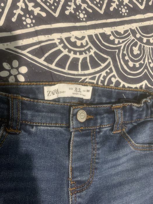 Детски дънки ZARA