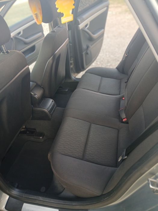 Vând Audi A4 B7 1.9 Tdi