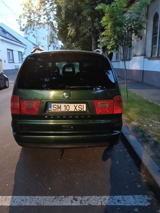 Vand Seat Alhambra cu 7locur din 2003 primul proprietar!
preti 2500€ negociabil mai multe detalii pe nr de telefon 0771 488 944