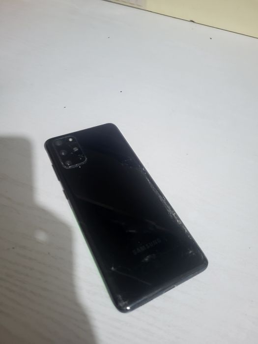 Samsung s20 plus 128/8