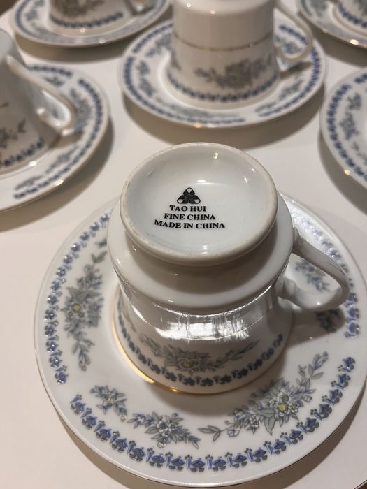 Порцеланов сервиз за кафе/чай