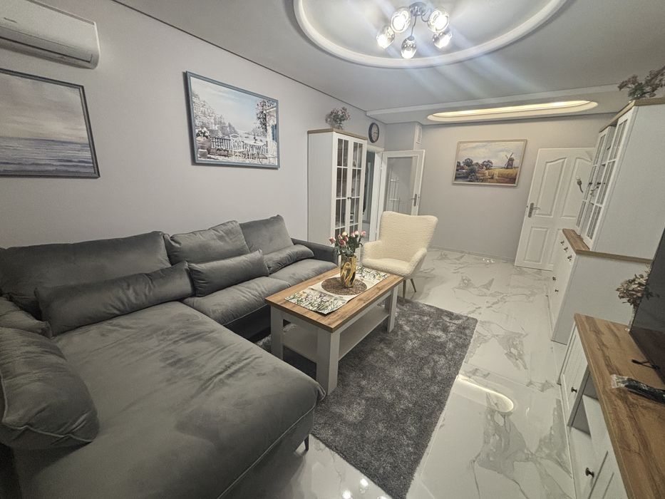 Обзаведен четристаен апартамент.Овча супел 1 м.Мизия.