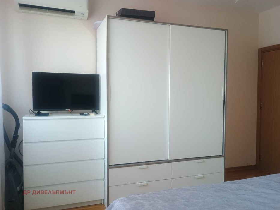 Дава се под наем Тристаен апартамент в София, Гео Милев - 65 кв.м за 509.49 € - Снимка #2