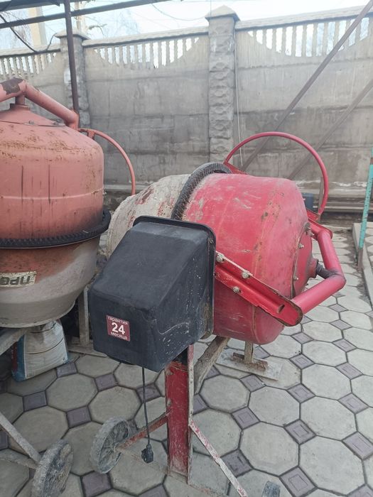 Продам бетономешалки.