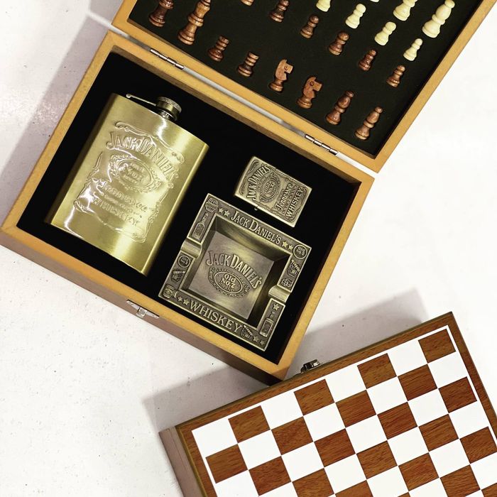 Подарок для мужчины Зажигалка шахматы, zajigalka+ shaxmat