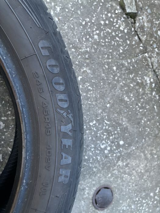 GoogeYear 245/45/19