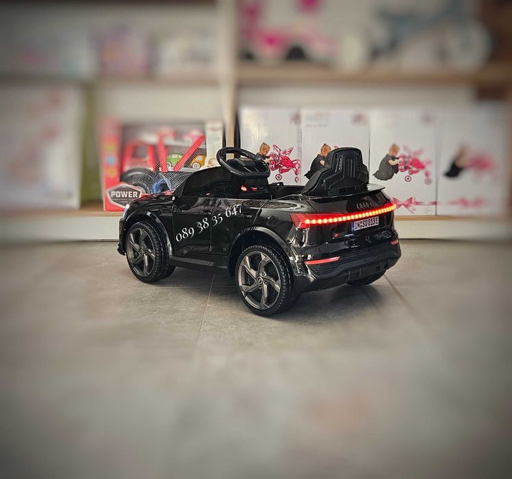 ПРОМОЦИЯ!НОВО!Акумулаторен джип Audi SQ8 BLACK с 12V батерия,EVA гуми