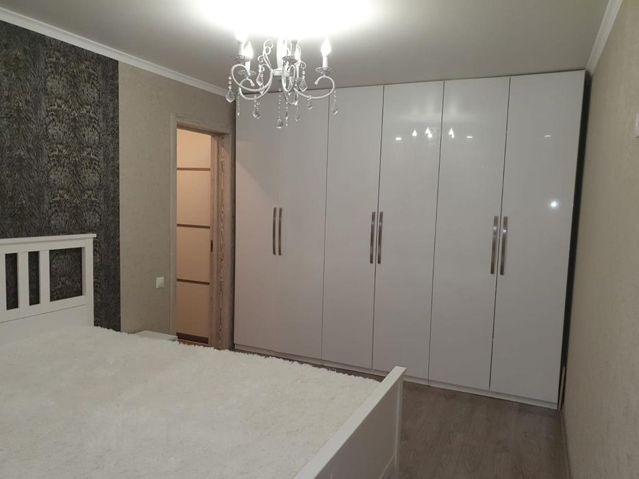 Продам 2х ком квартиру район в парковой зоне 32400