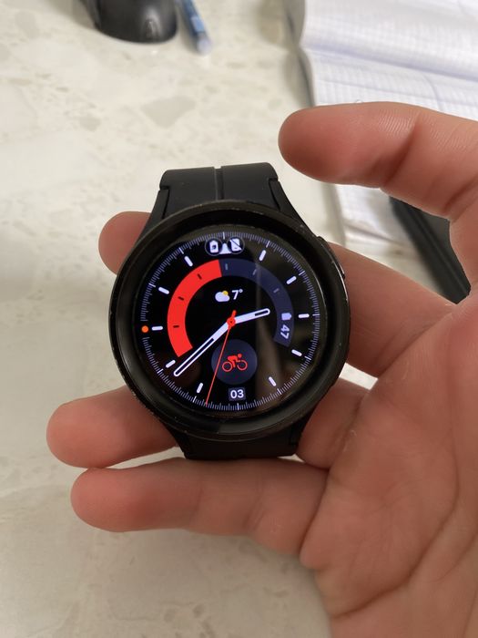 Часы Galaxy Watch5 pro