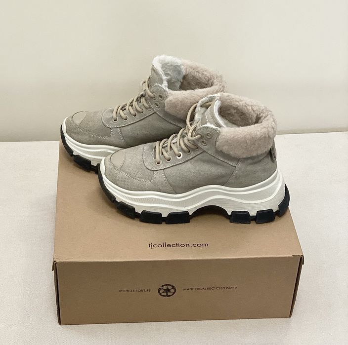 Ботинки зимние бежевые