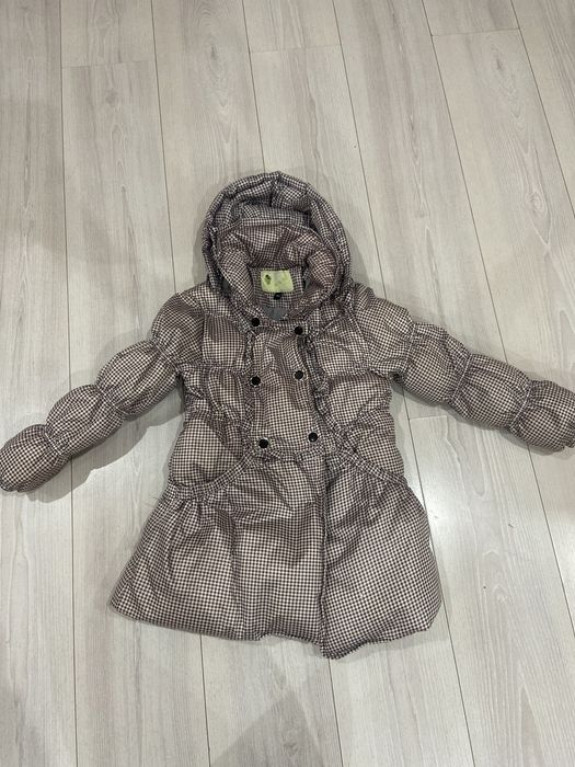 Продам куртку детскую
