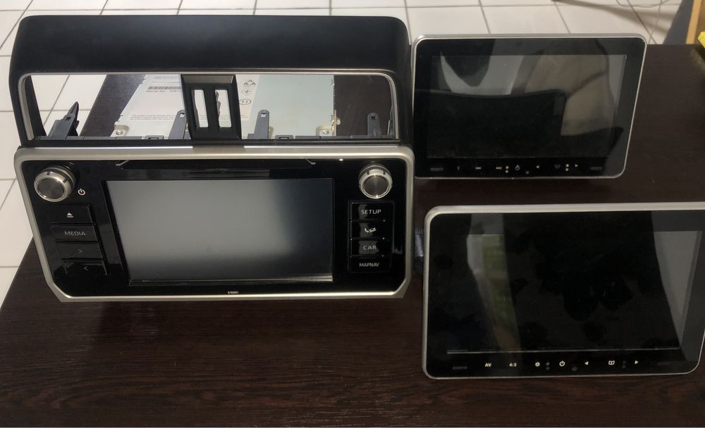 Toyota Pradoga displey 150  o’ziniki zavod orgina l!!!