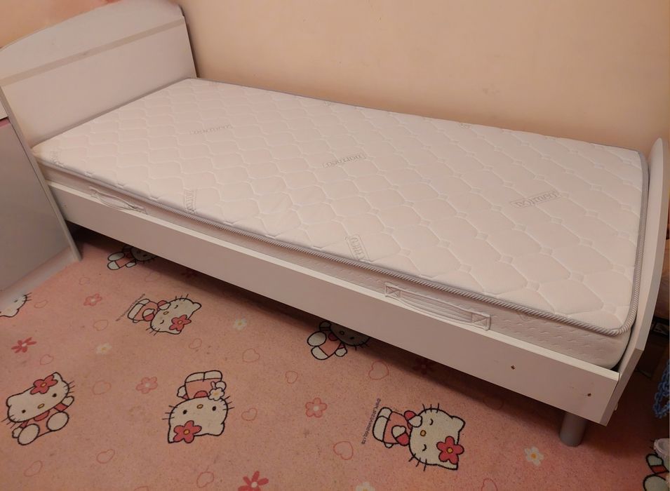 Mobilier dormitor fete complet