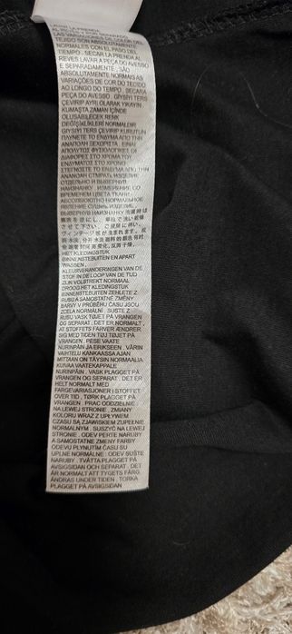 Нова.   Оригинална тениска памучна.  Diesel.