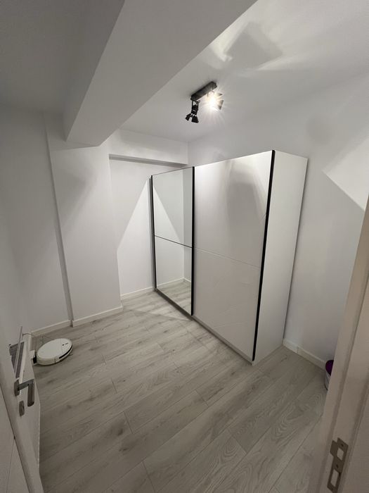 Apartament de închiriat
