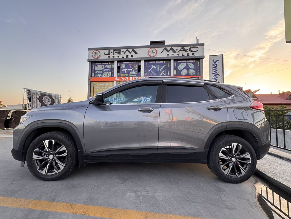Chevrolet Tracker 2