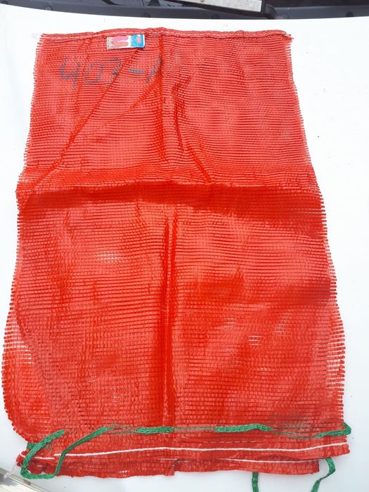 Сетки для лука. Сетка. Красные сетки.