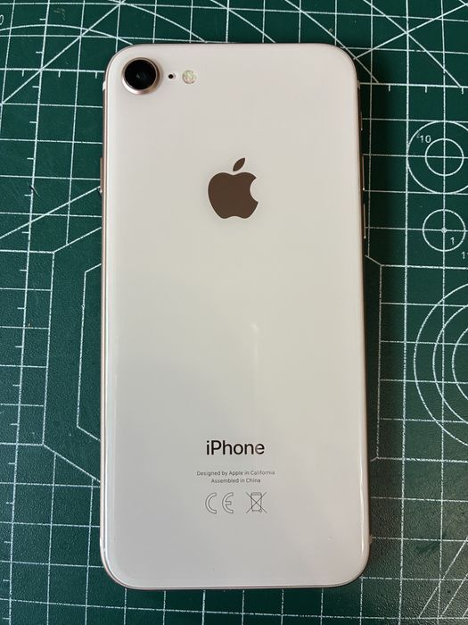 IPhone 8 розовое золото