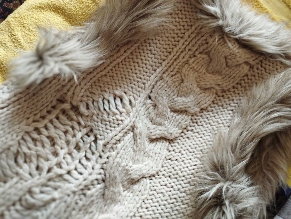 Дамски елек плетен цвят бежов H&M