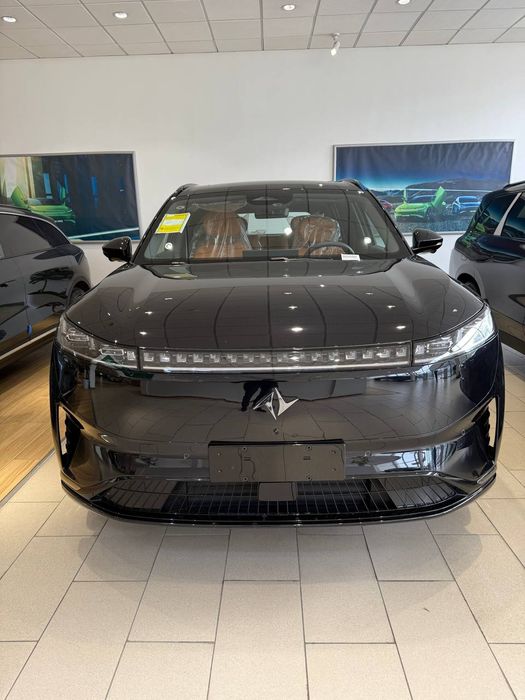 Donfeng 008 аксия