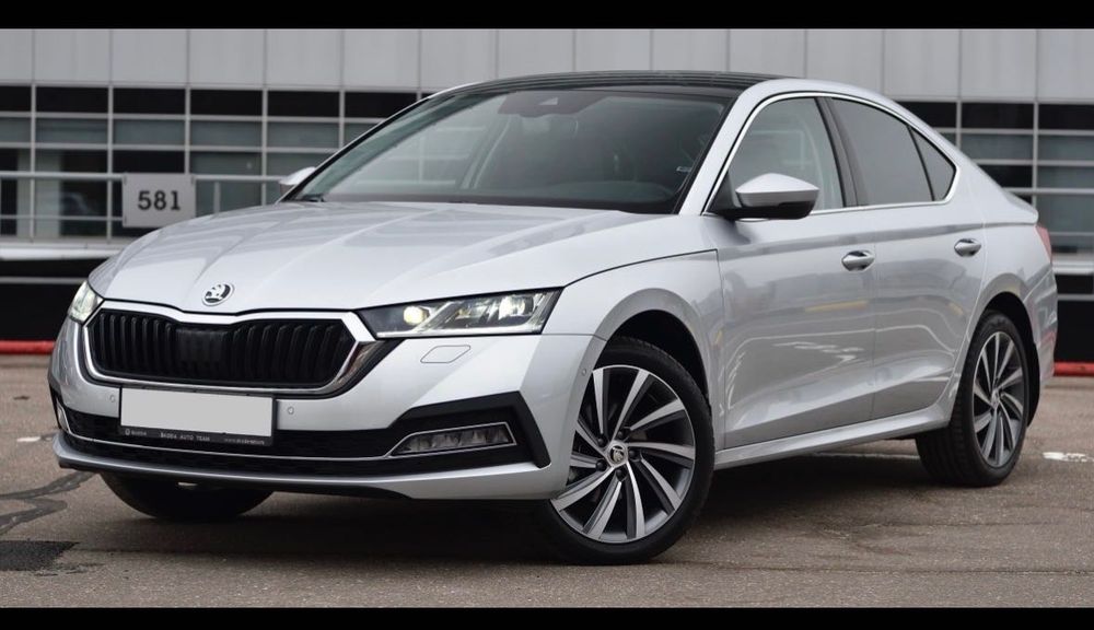 Skoda Octavia 4 - Поставка за телефон тип cupholder