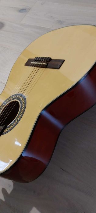 Chitara clasică Framus cu husă și acordator