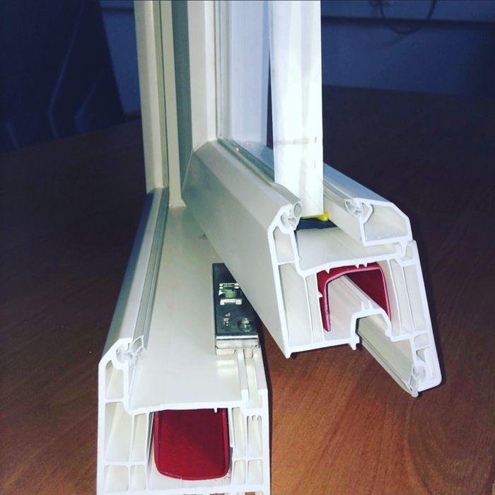 Ремонт пластиковых  окон и дверей