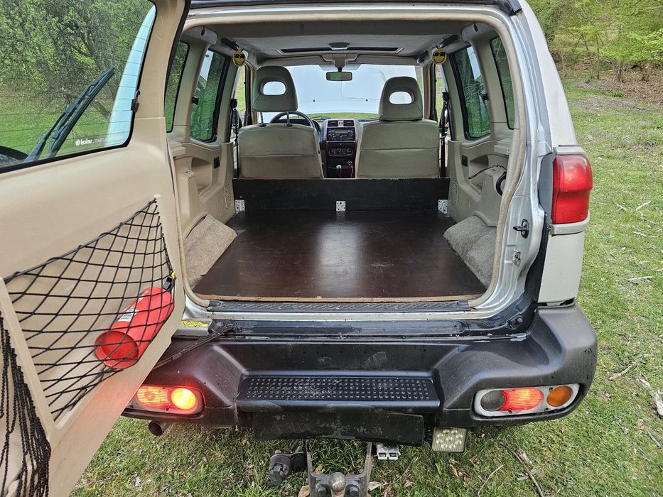 Nissan Terrano/ UTILITARĂ/ Trapă electrică