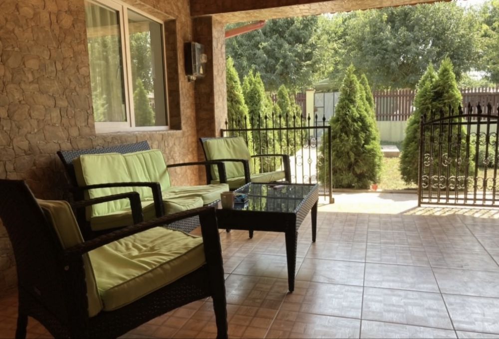 O casa # se inchiriaza integral# sezon..