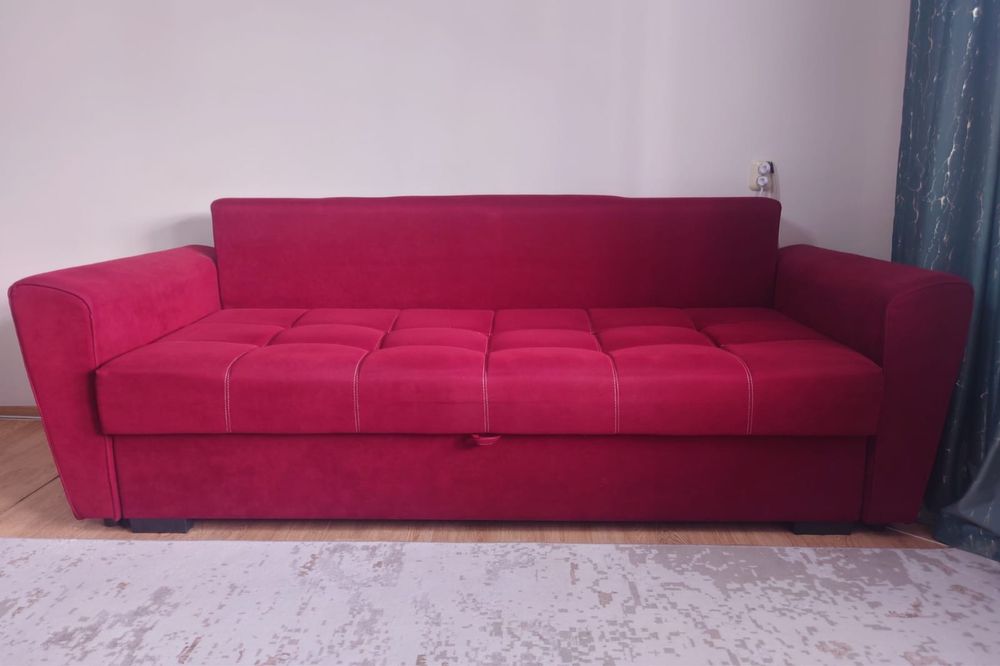 Продаеться Тахта