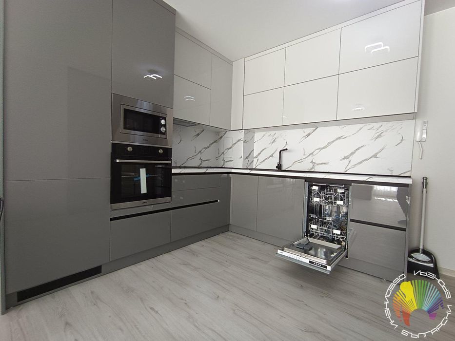 Дава се под наем Двустаен апартамент в Бургас, Славейков - 76 кв.м за 510 € - Снимка #2