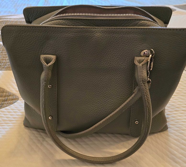 Genți de piele naturală calitate foarte bună