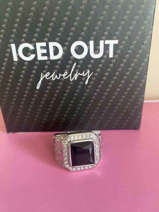 Нов мъжки пръстен