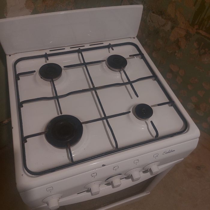 Продам газовую плиту