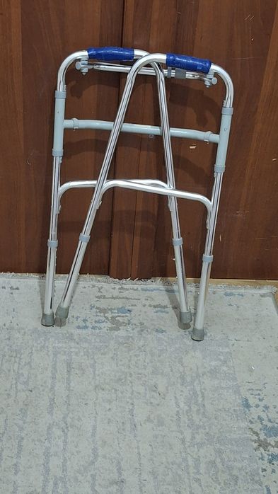 Ходунок для взрослых