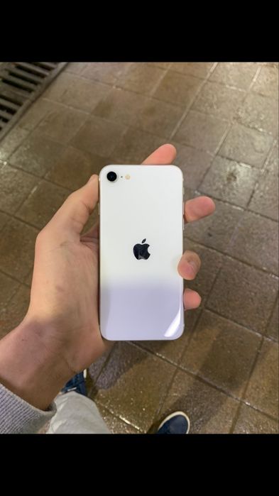 Iphone Se 2022 & Land Rover