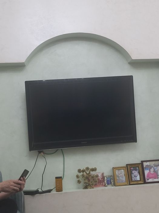 Продам телевизор