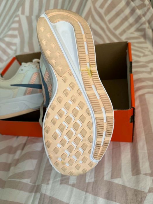 Обувки Nike Swift 2